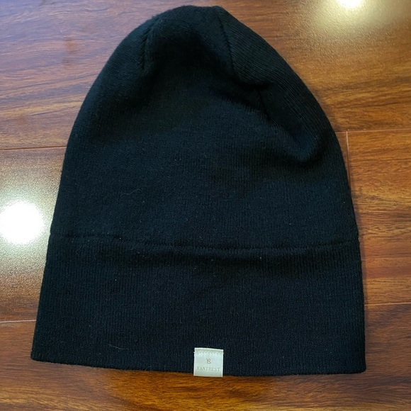 Yanibest Black Knit Winter Fall Beanie with Silk lining - Picture 2 of 6